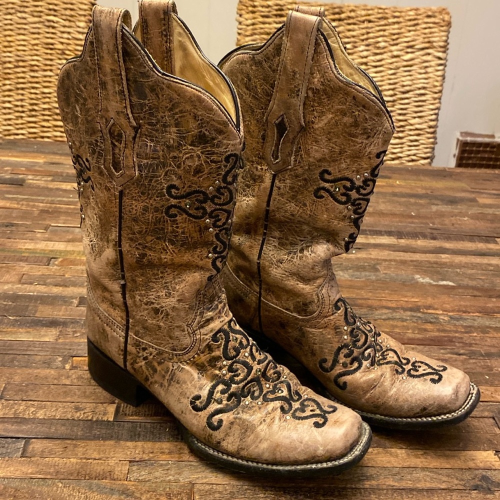Corral Cowboy Boots with Design/Jewels - Picture 1 of 9